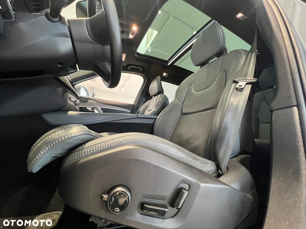 Volvo XC 90 B5 D AWD Ultimate Dark 7os - 15