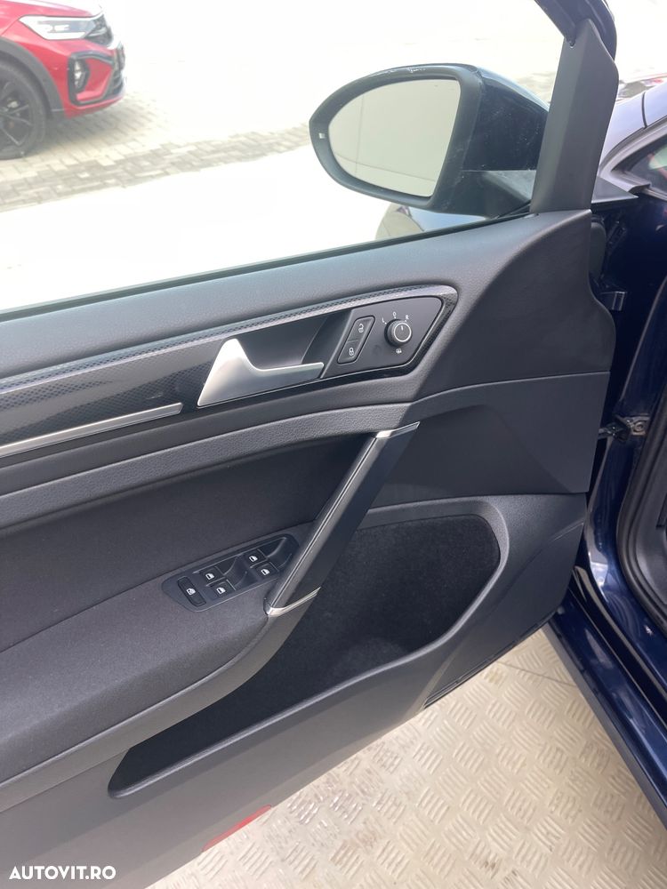 Volkswagen Golf 2.0 TDI BMT Highline - 32