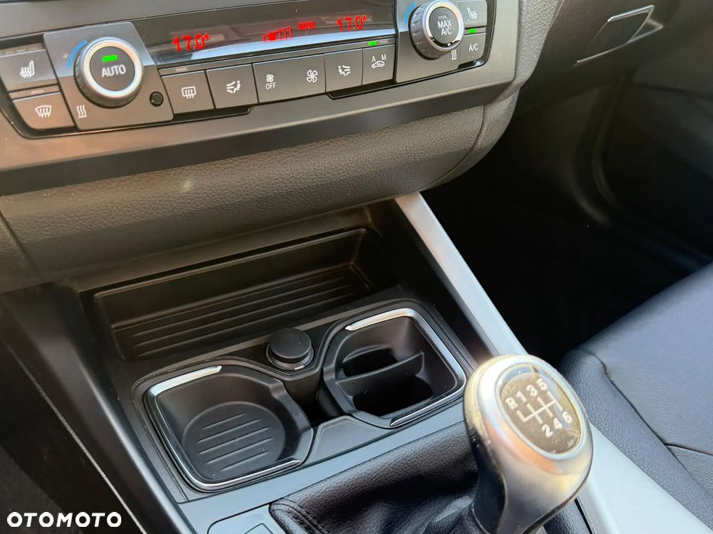 BMW Seria 1 125d - 29
