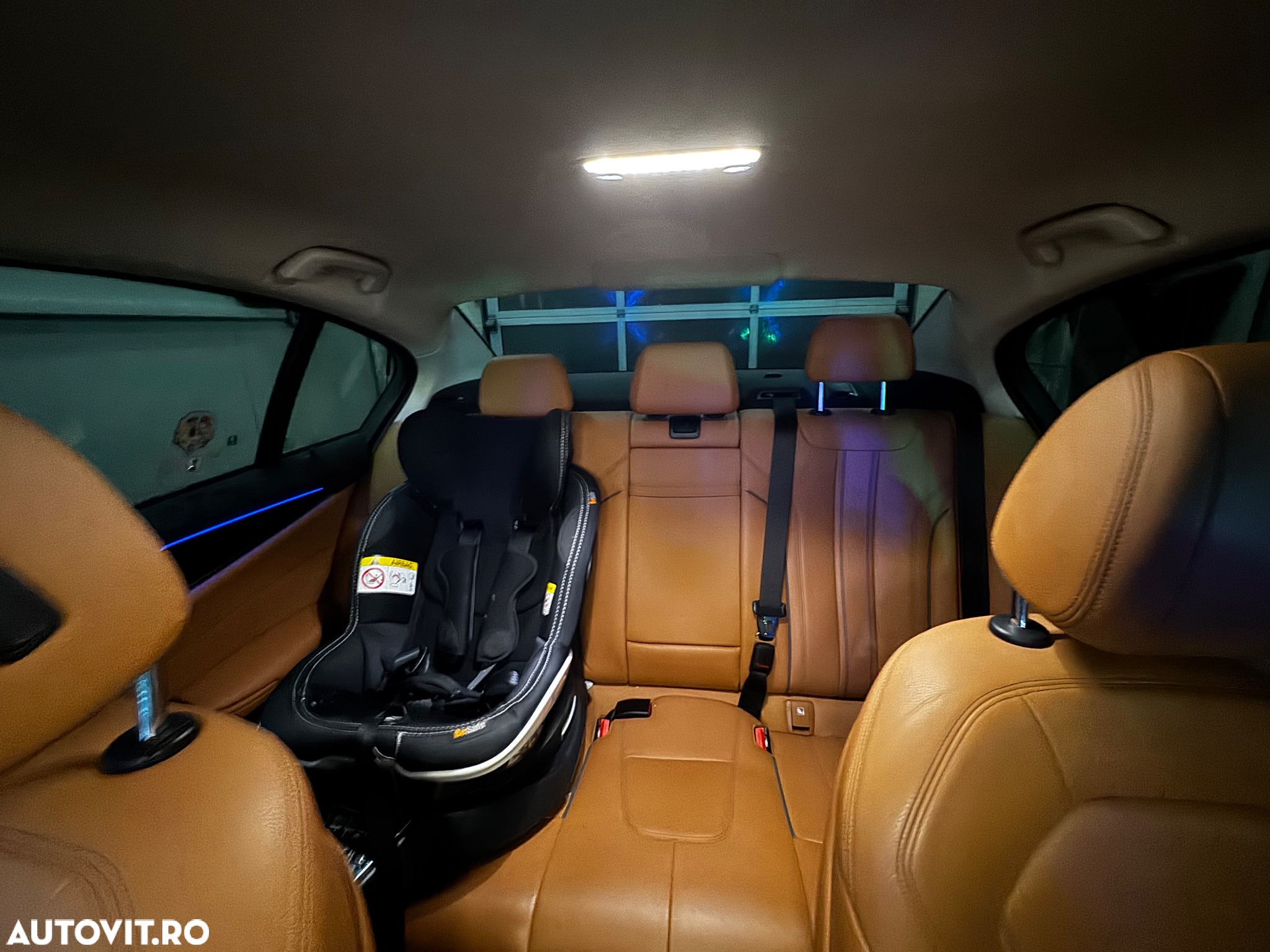 BMW Seria 5 530i Aut. Luxury Line - 37