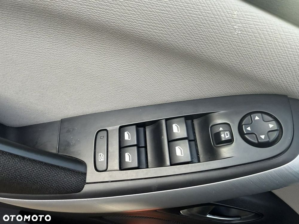 Citroën C4 Picasso PureTech 130 Stop&Start EAT6 SHINE - 24