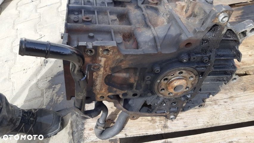 VW Passat b6 2,0TDI 16v Blok silnika wał dół 038021ce - 4