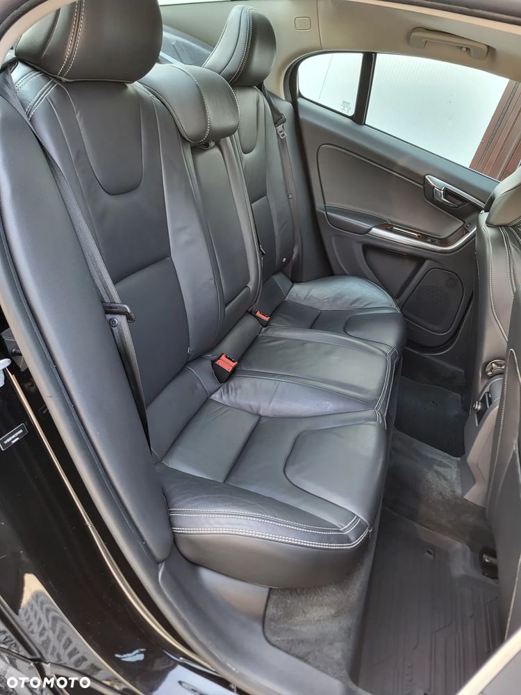 Volvo S60 T6 AWD Geartronic Summum - 22