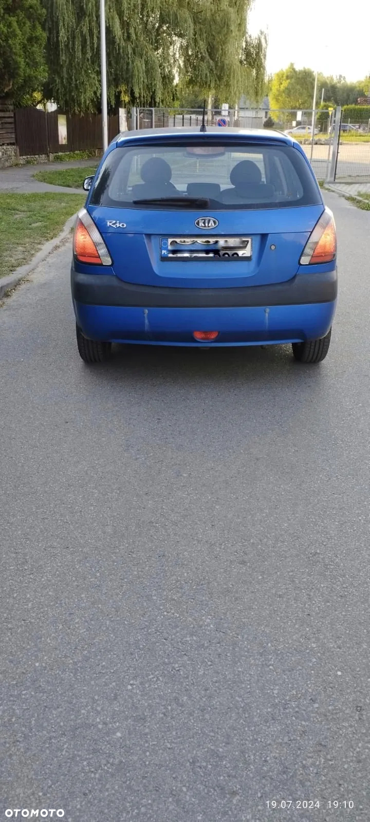 Kia Rio - 2
