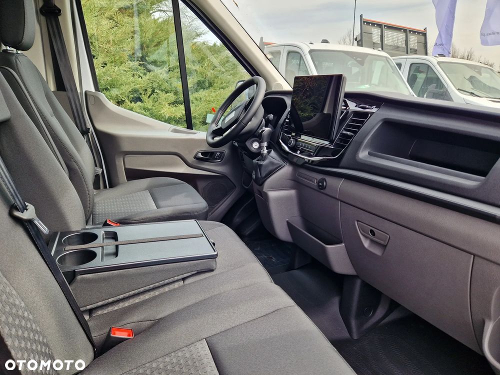 Ford Transit - 12