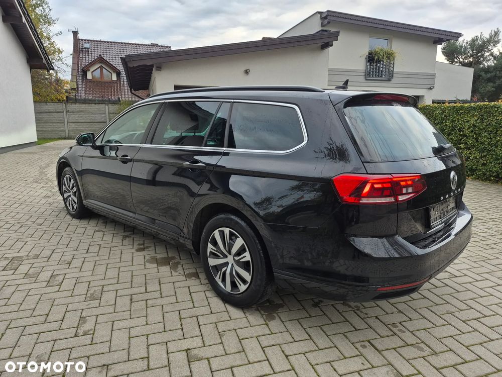 Volkswagen Passat - 13