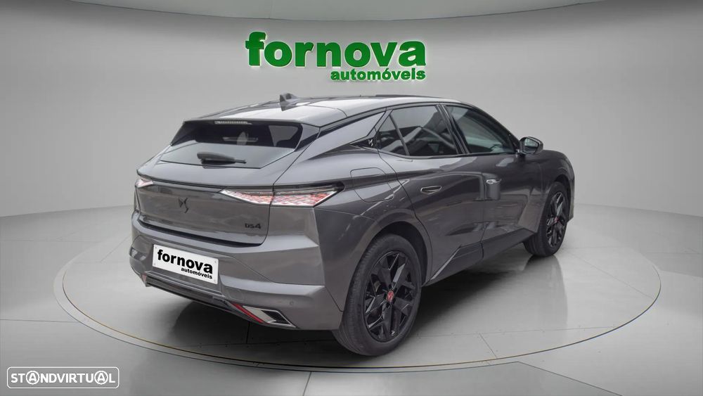 DS DS4 1.2 PureTech Performance Line EAT8 - 4