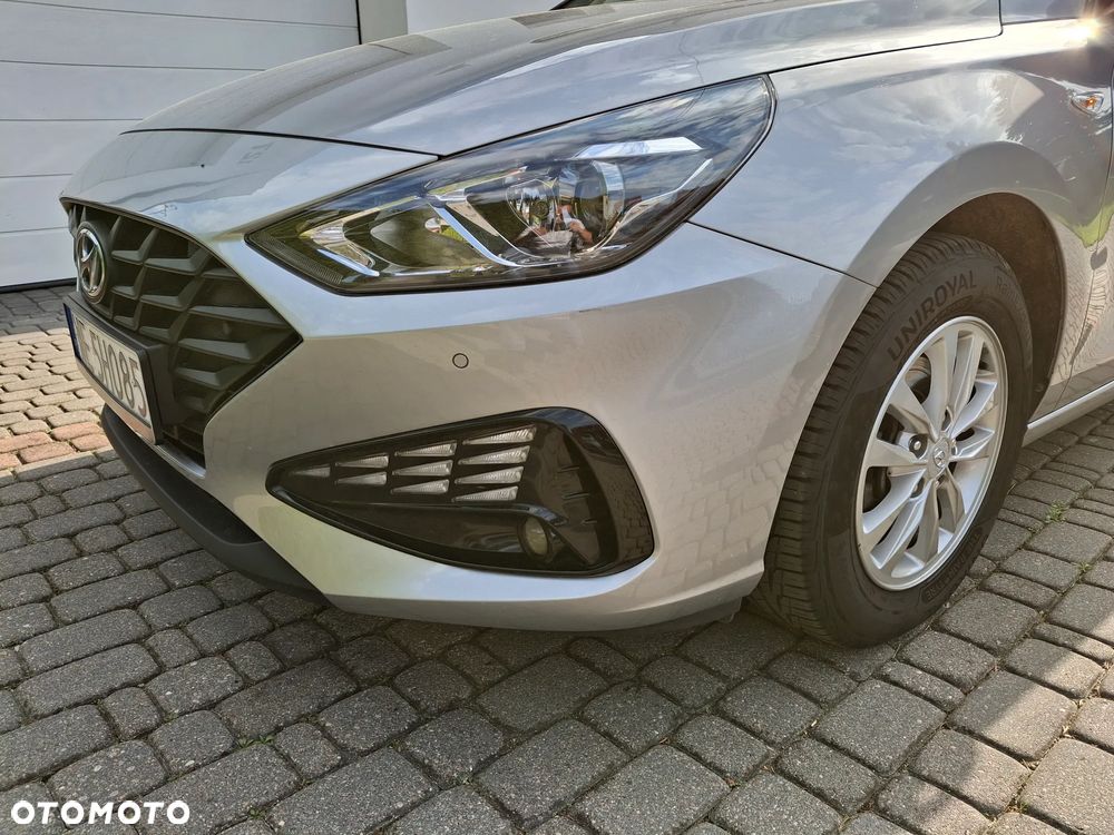 Hyundai i30 1.5 DPI Classic + - 11