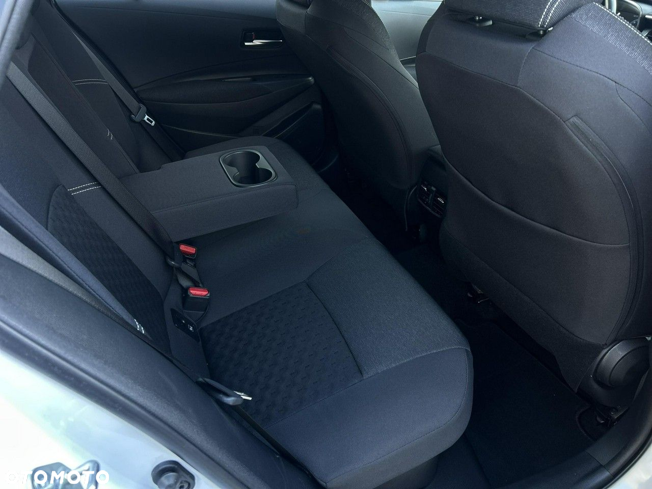 Toyota Corolla - 28