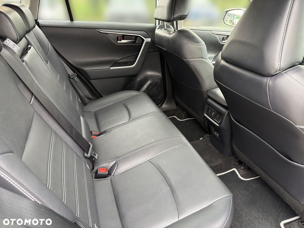 Toyota RAV4 - 10