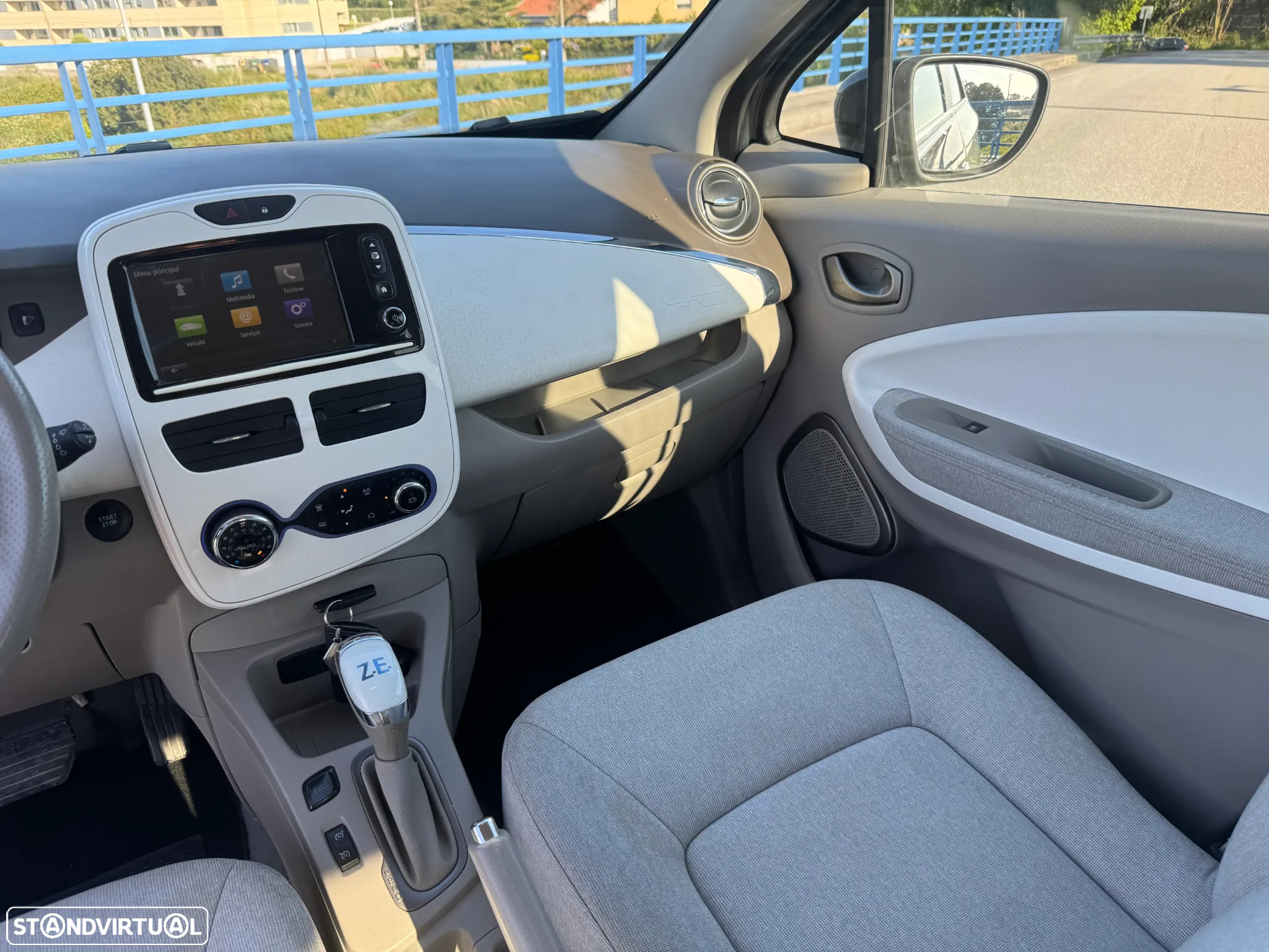 Renault Zoe (c/ Bateria) Life 40 - 17