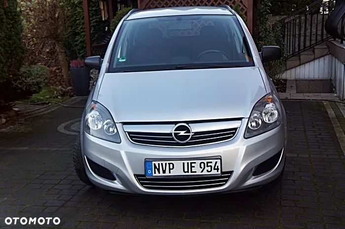 Opel Zafira - 11