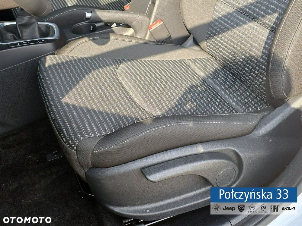 Kia Ceed - 16