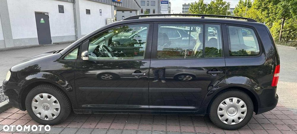 Volkswagen Touran - 3