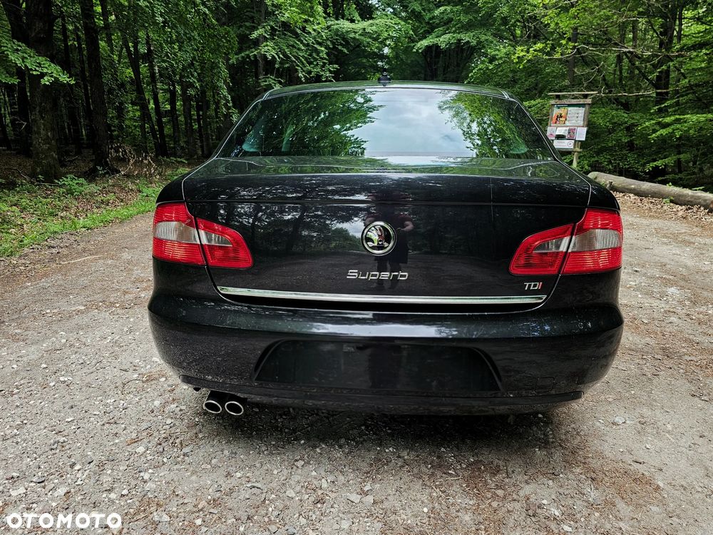 Skoda Superb 2.0 TDI PD Ambition - 4