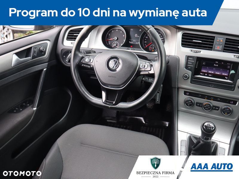 Volkswagen Golf - 9