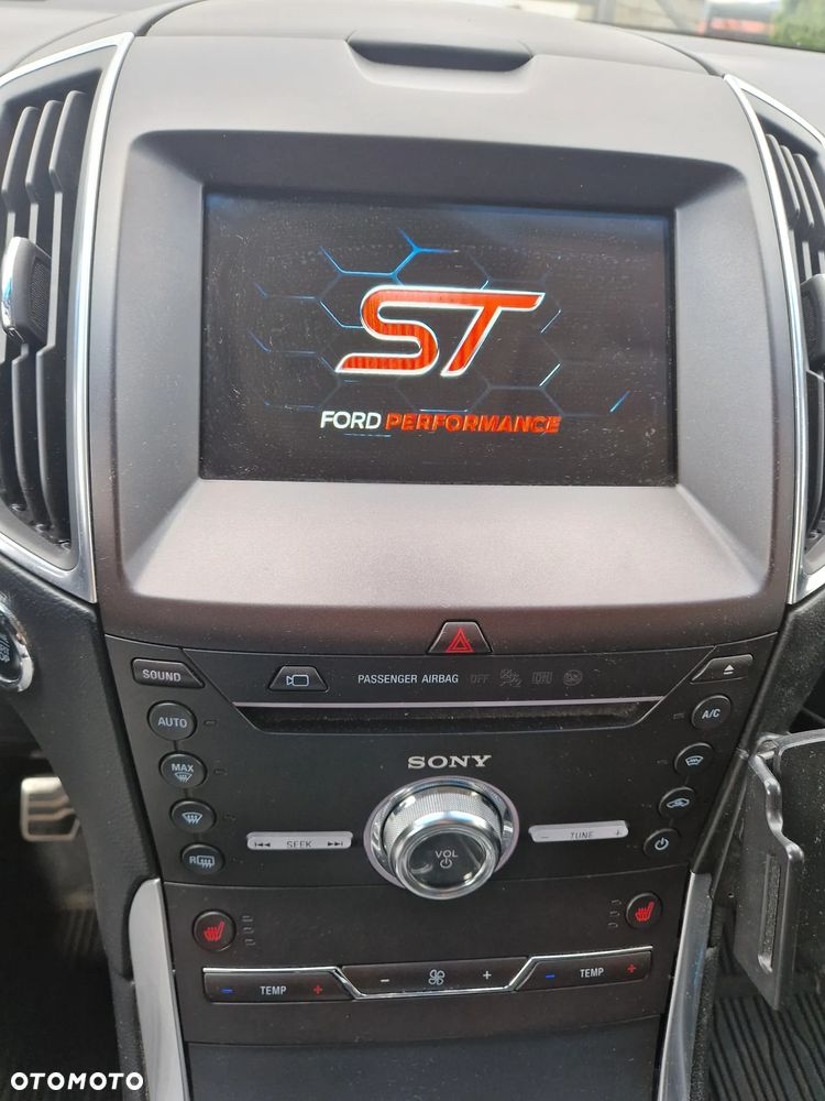 Ford Edge 2.0 TDCi 4x4 ST-LINE - 10