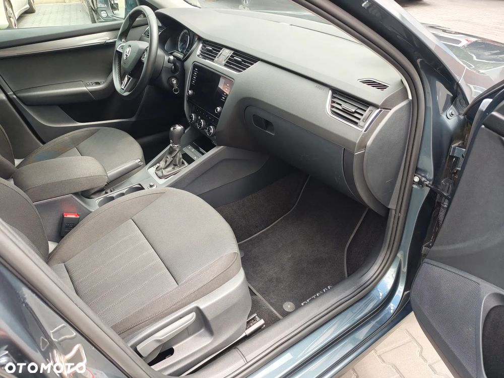 Skoda Octavia 1.5 TSI ACT DSG Ambition - 11