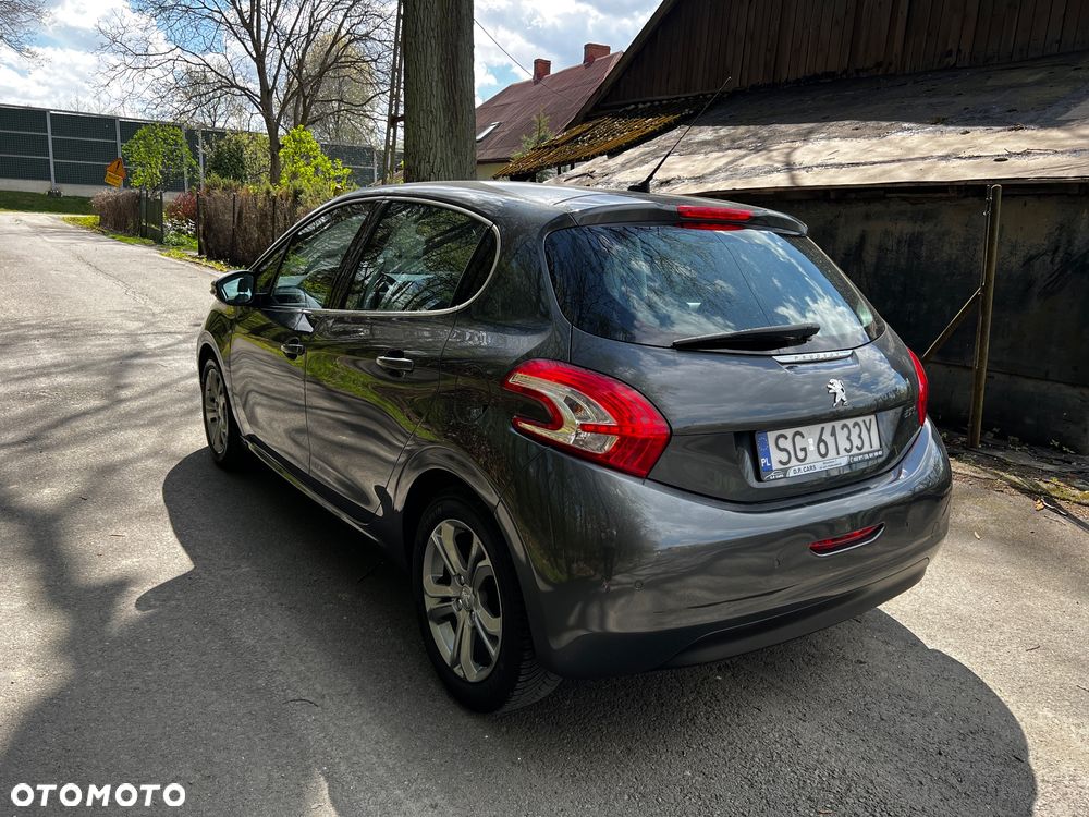 Peugeot 208 1.2 VTi Allure - 3