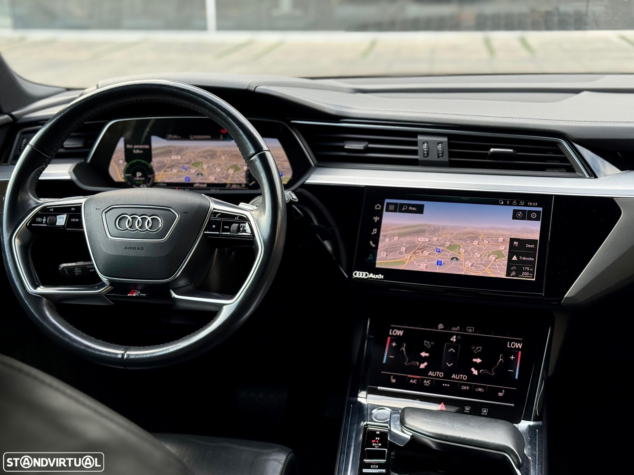 Audi e-tron 55 quattro S line - 2