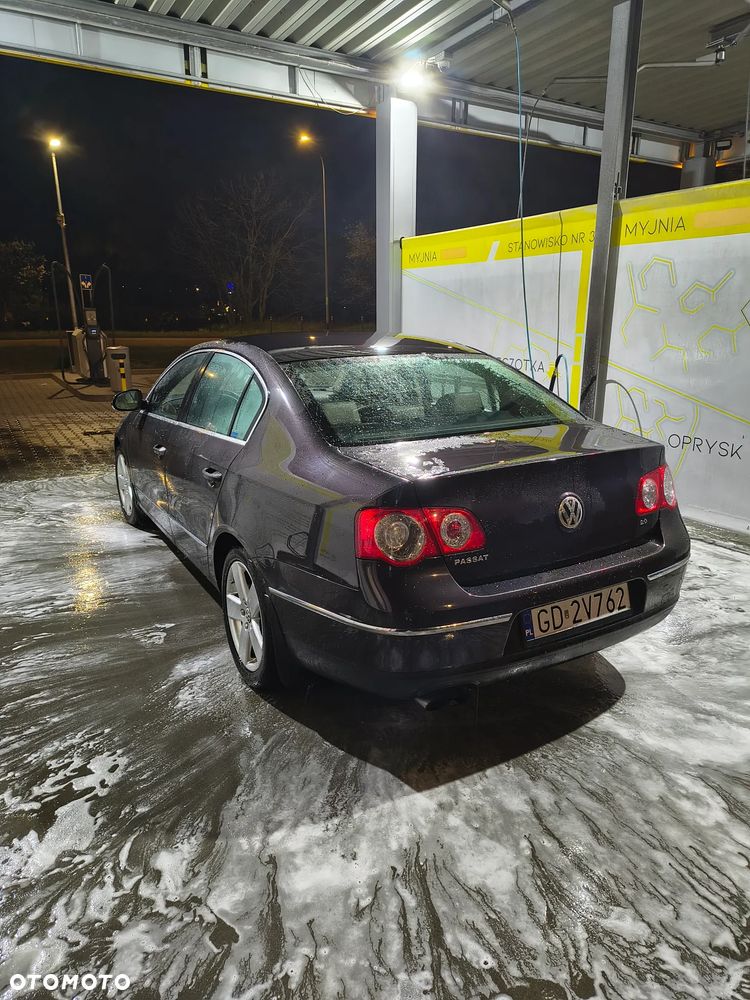 Volkswagen Passat 2.0 FSI Highline - 7