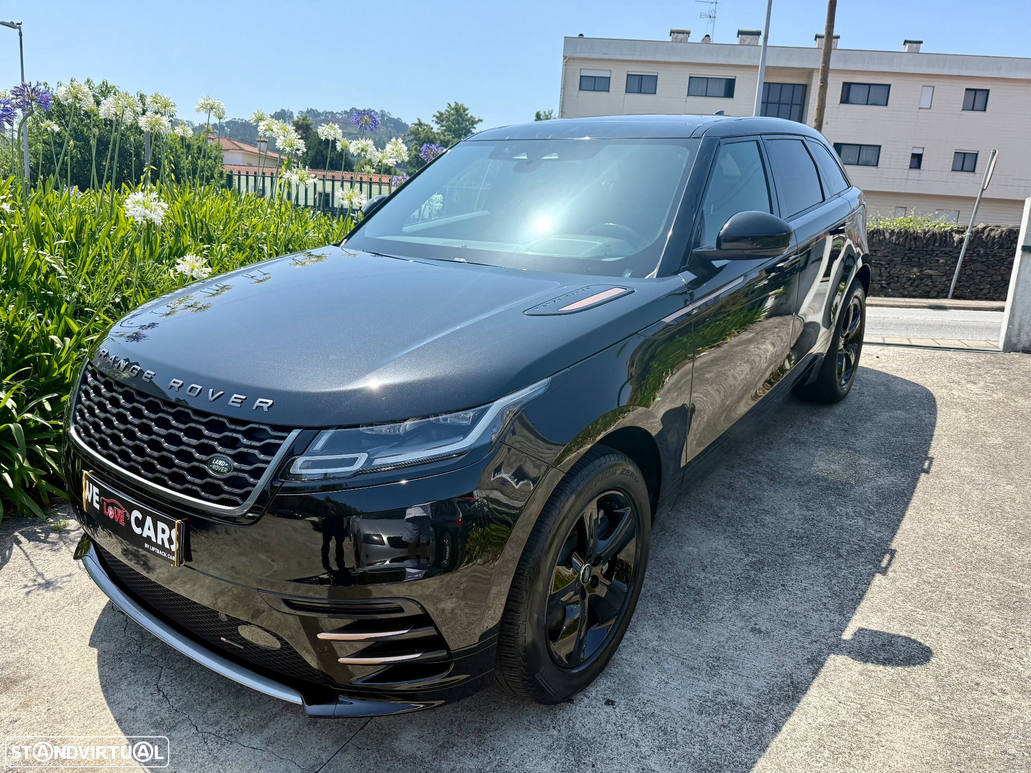 Land Rover Range Rover Velar 2.0 P400e AWD R-Dynamic SE - 2