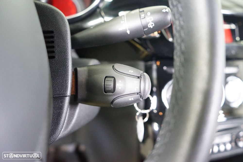 Citroën DS3 1.6 e-HDi So Chic - 21