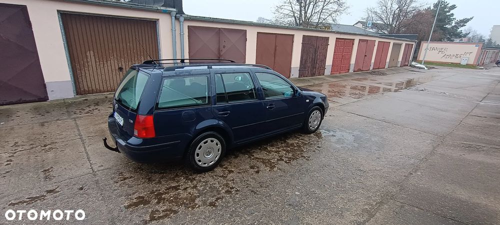 Volkswagen Golf - 11