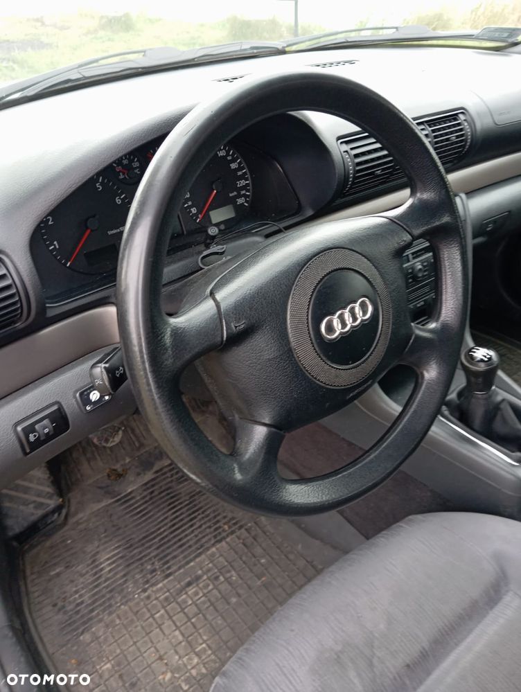 Audi A4 Avant - 19