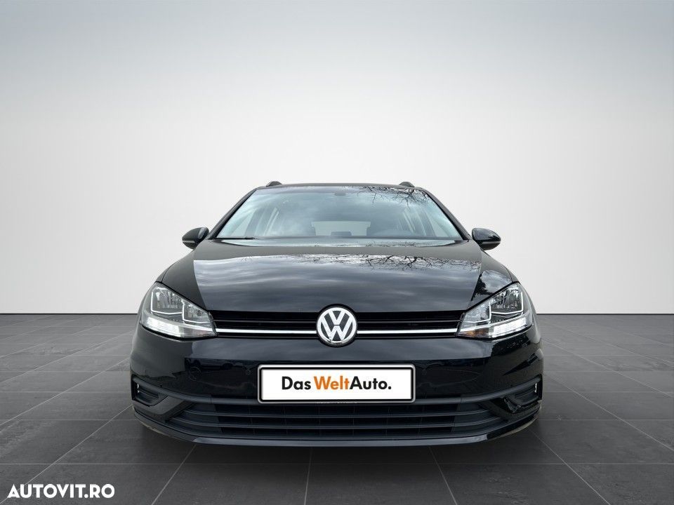 Volkswagen Golf - 9