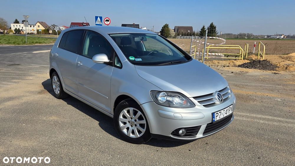 Volkswagen Golf Plus 2.0 TDI Comfortline - 1