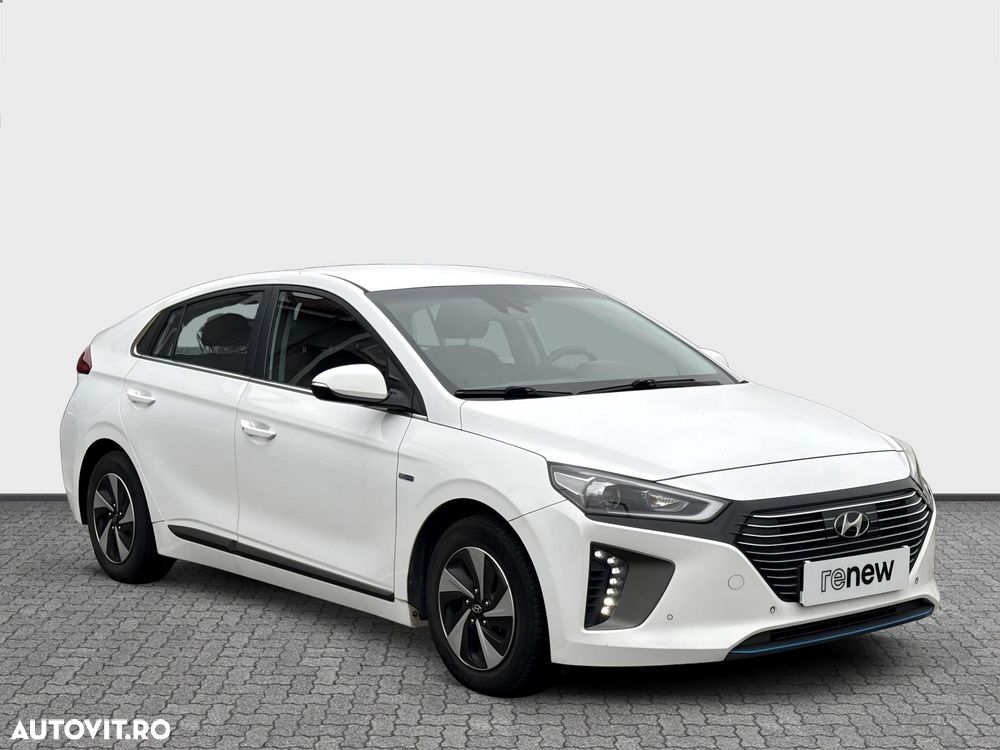 Hyundai IONIQ - 7