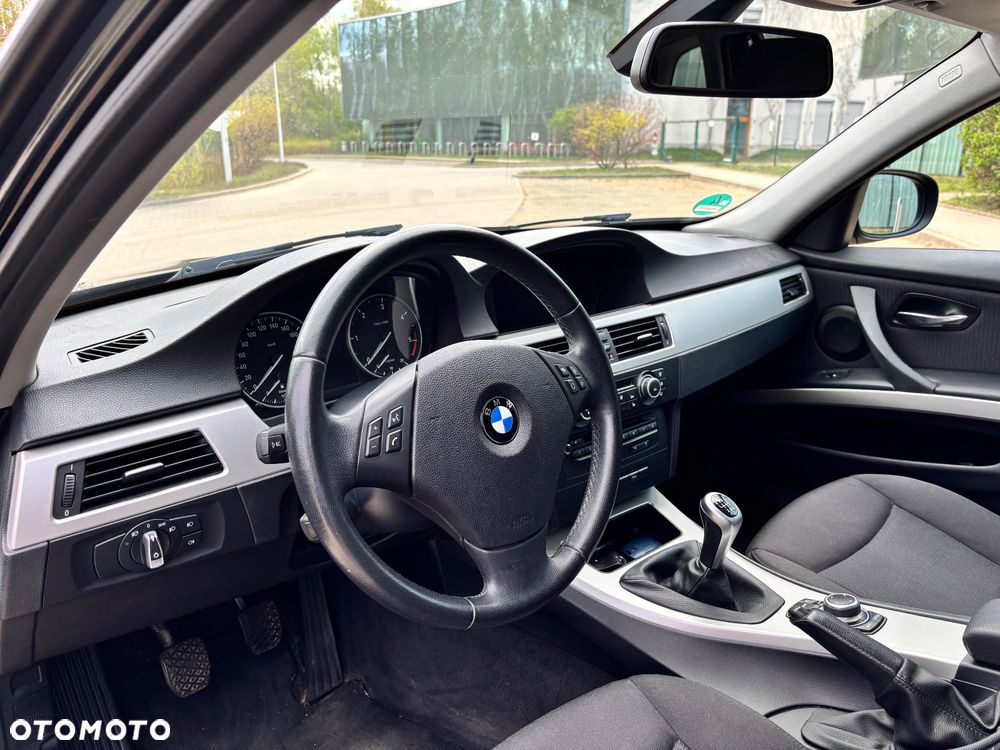 BMW Seria 3 - 15