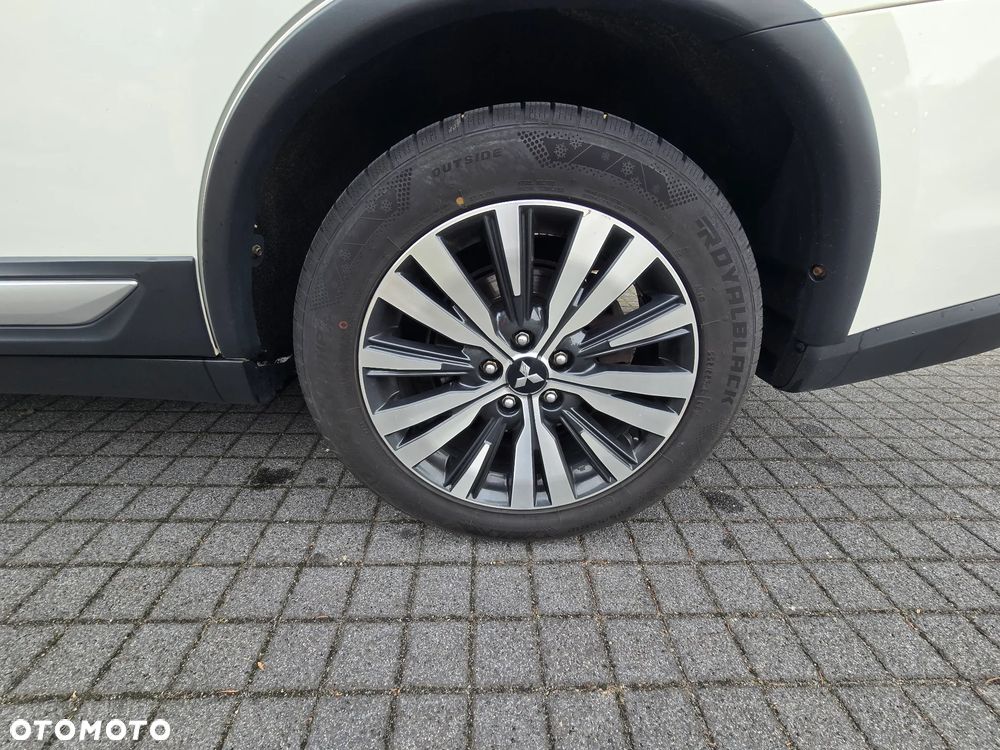 Mitsubishi Outlander 2.0 2WD CVT Active+ - 23