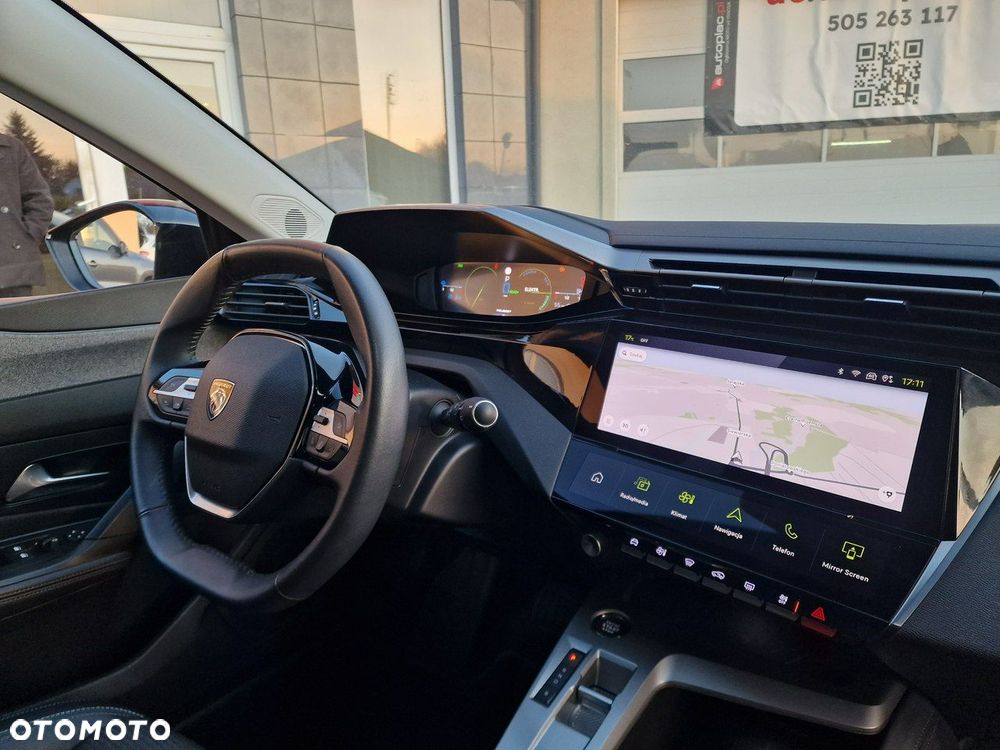 Peugeot 308 1.6 Hybrid PHEV Allure EAT8 - 21