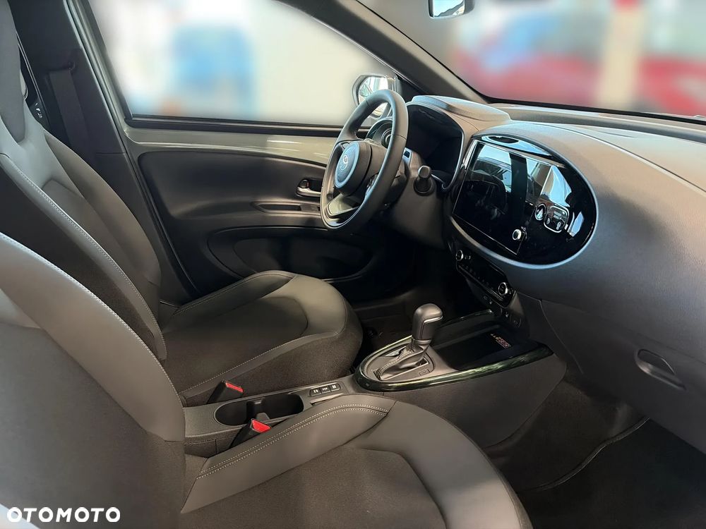 Toyota Aygo X Hybrid 1.5 Style e-CVT - 9