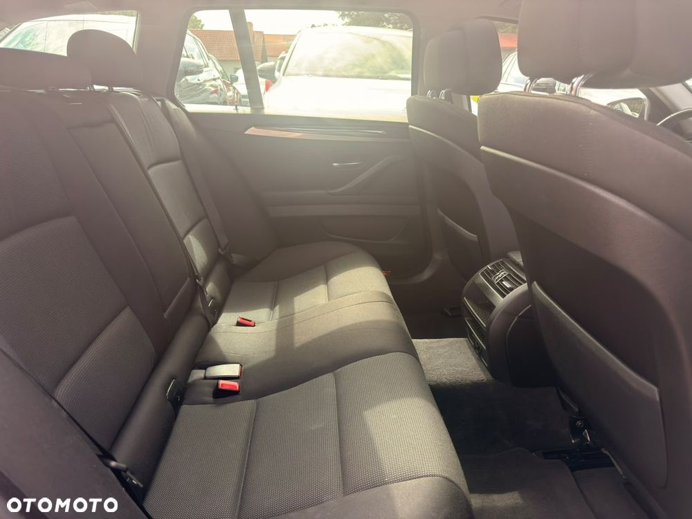 BMW Seria 5 520d - 6