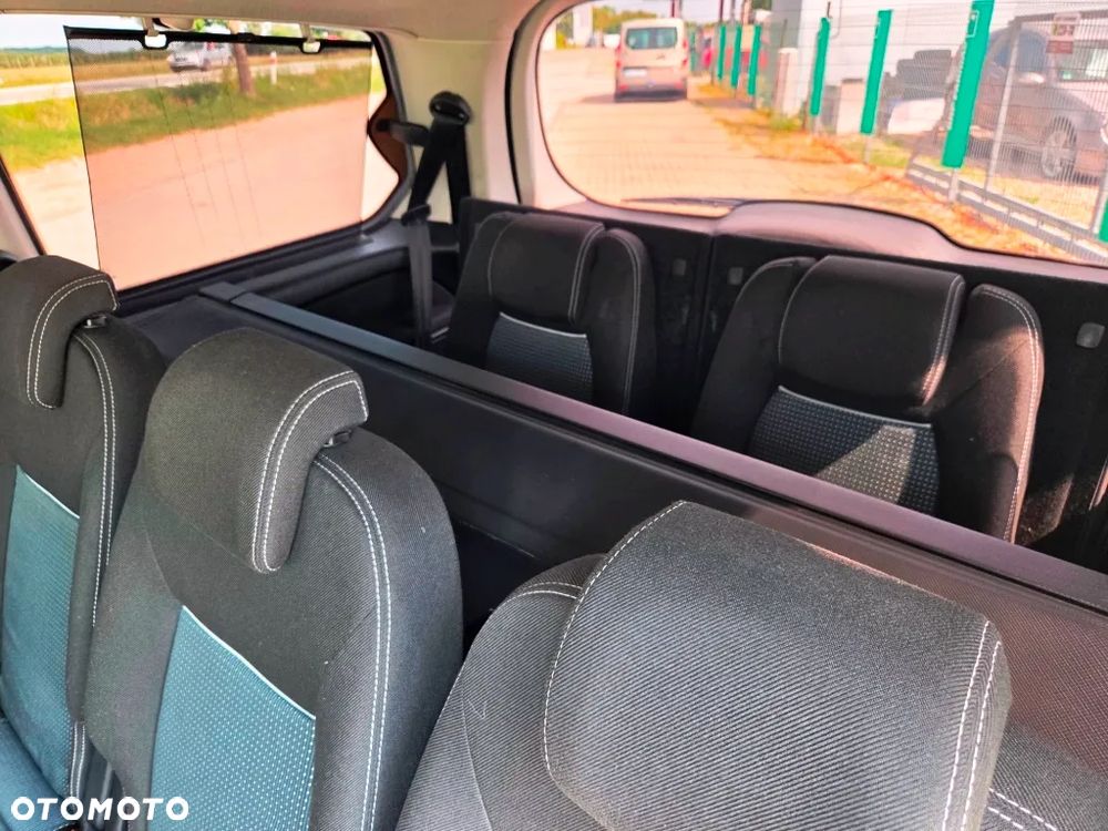 Ford Galaxy 2.0 TDCi Titanium - 29