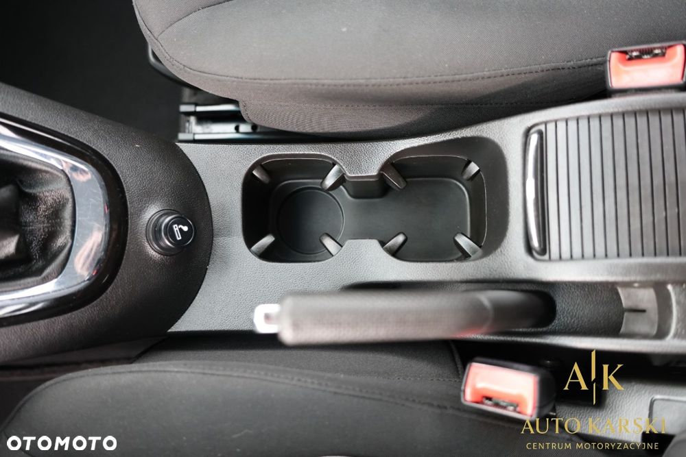 Chevrolet Orlando - 39