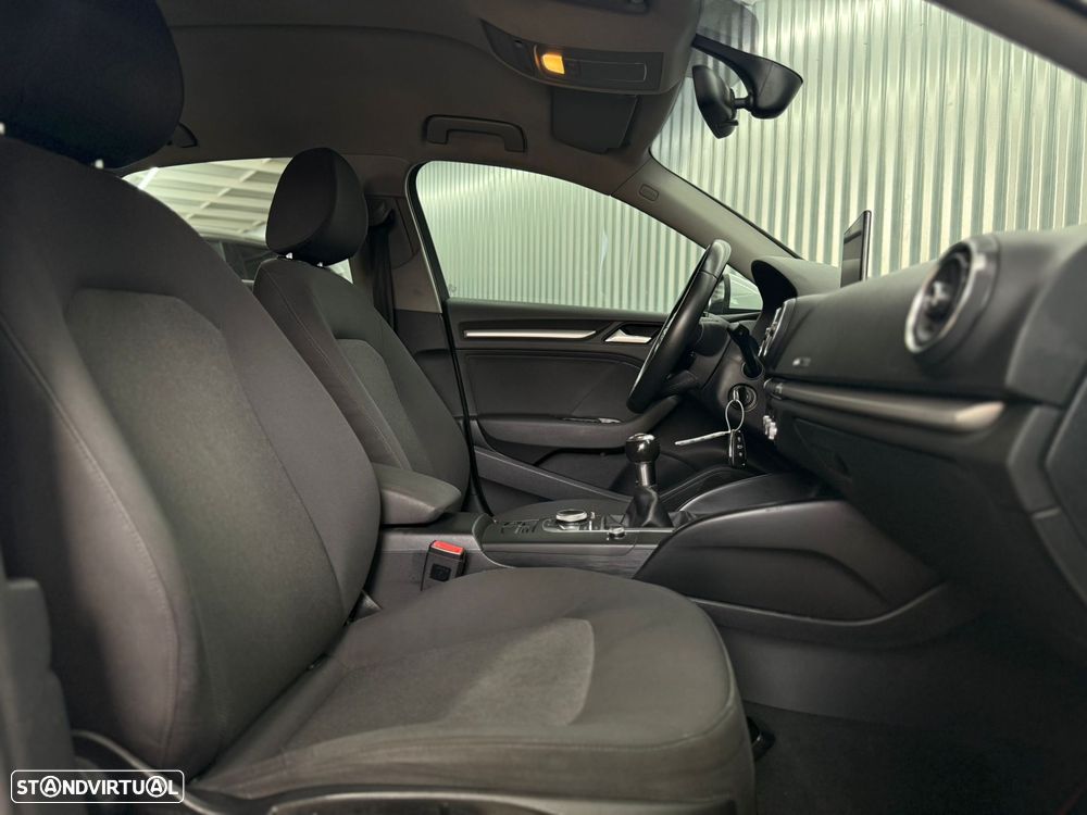 Audi A3 Limousine 1.6 TDI Sport - 15