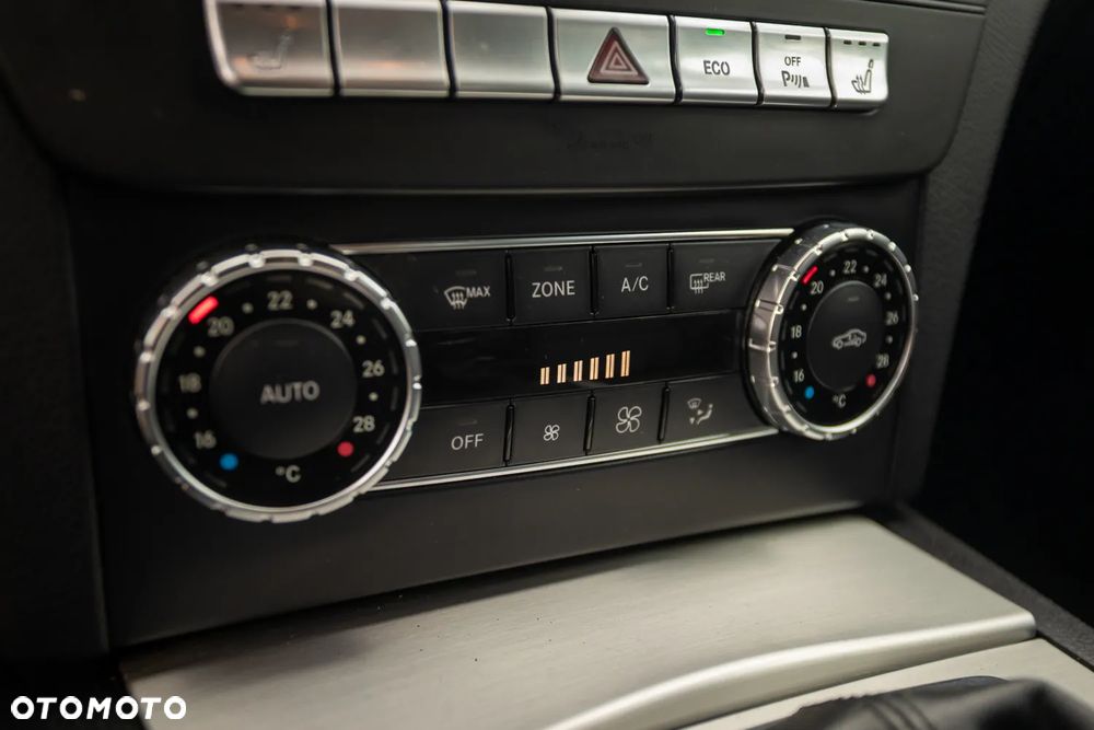 Mercedes-Benz Klasa C 180 7G-TRONIC Avantgarde Edition - 29