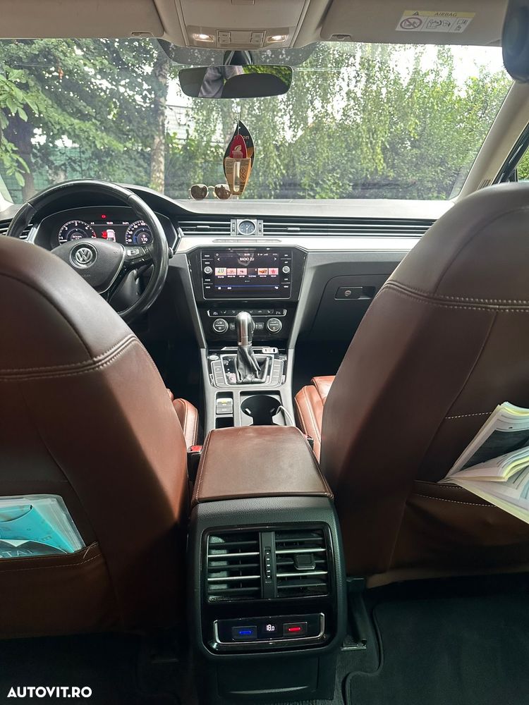 Volkswagen Passat 1.6 TDI DSG Trendline - 10