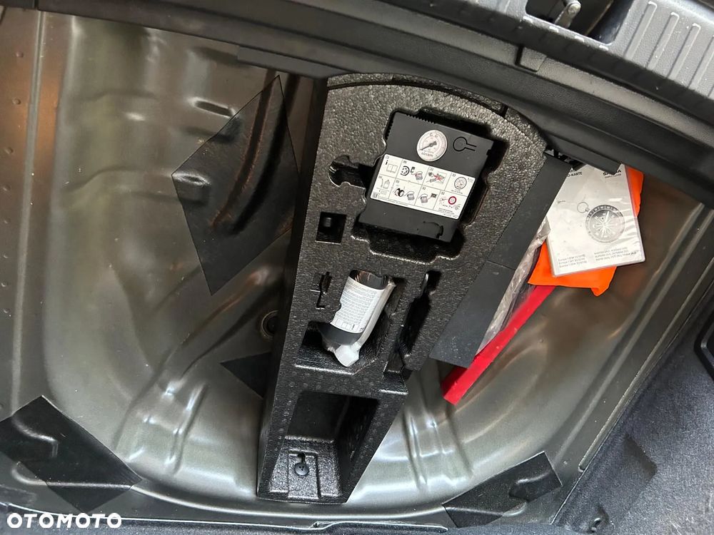 Skoda Karoq 1.0 TSI ACT Tour - 22