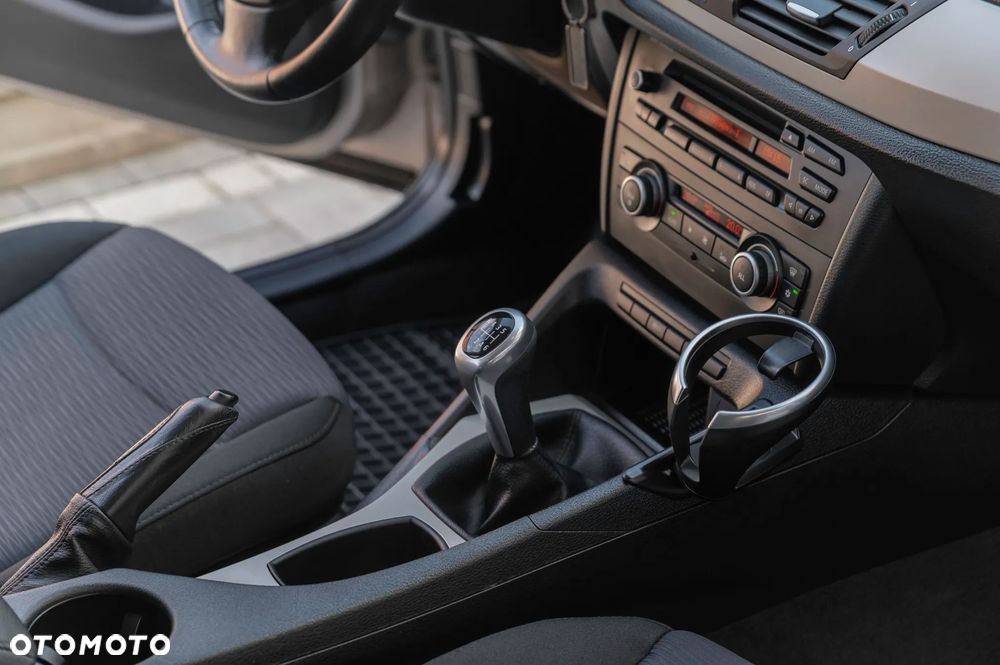 BMW X1 sDrive18d - 21