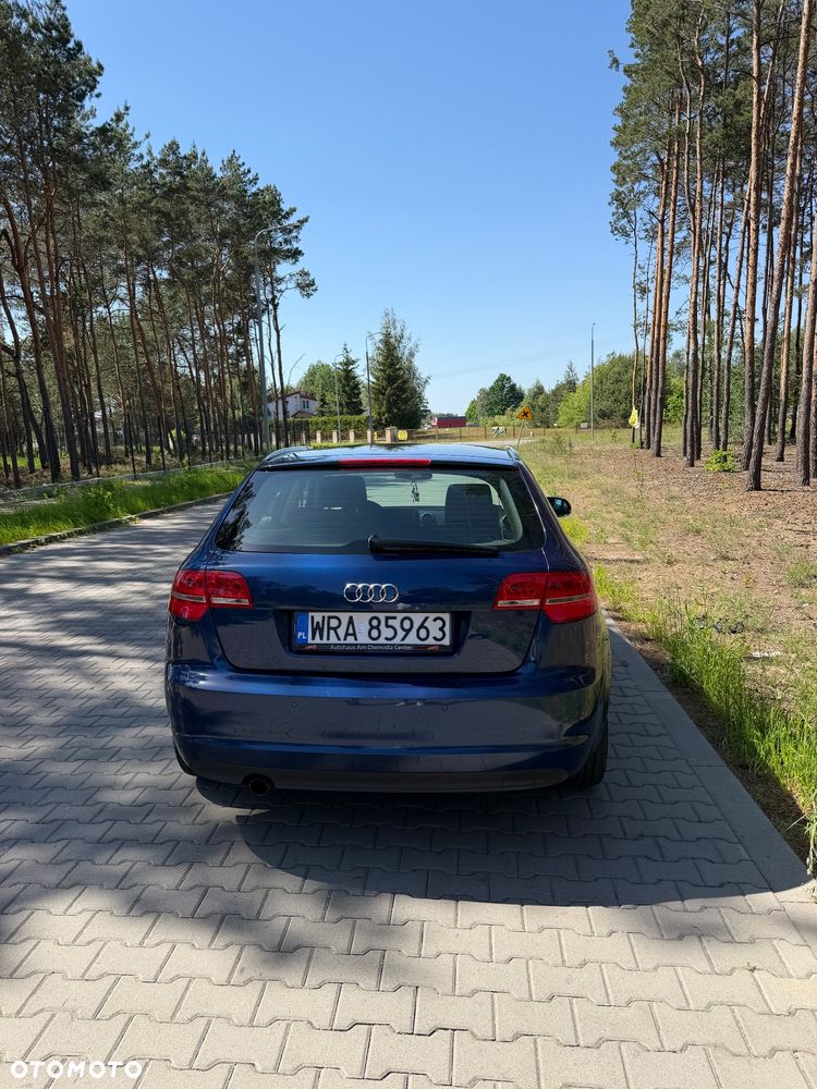 Audi A3 Sportback 2.0 TDI DPF Ambiente - 4