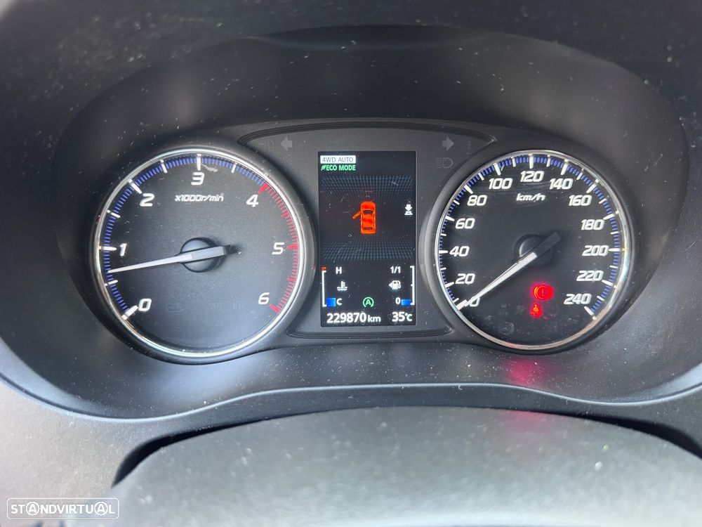 Mitsubishi Outlander 2.2 DI-D Instyle Navi 4WD - 19