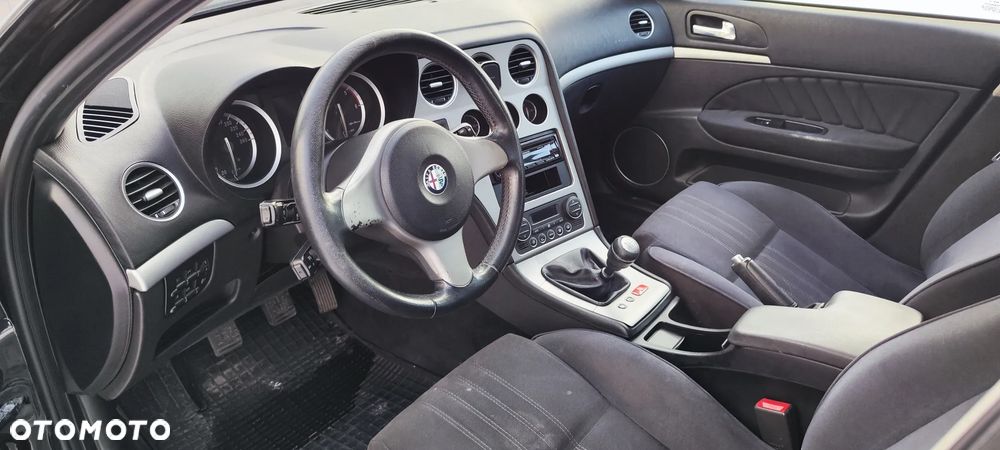 Alfa Romeo 159 - 16