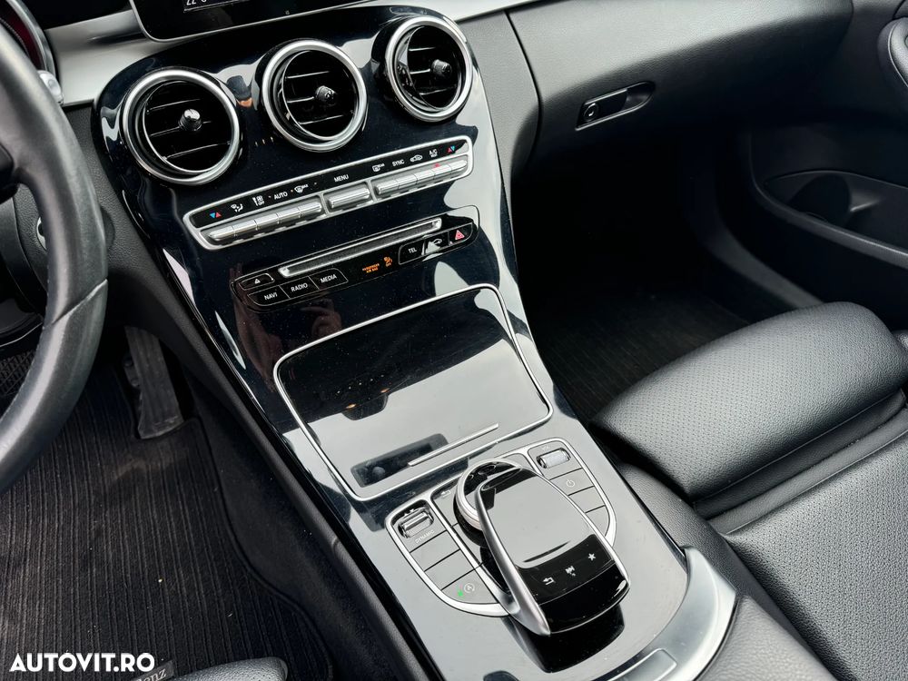 Mercedes-Benz C - 18