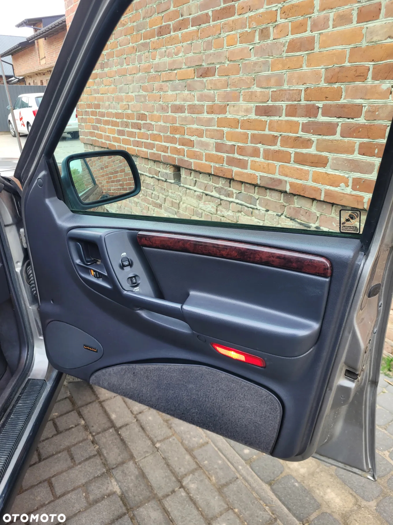 Jeep Grand Cherokee - 15