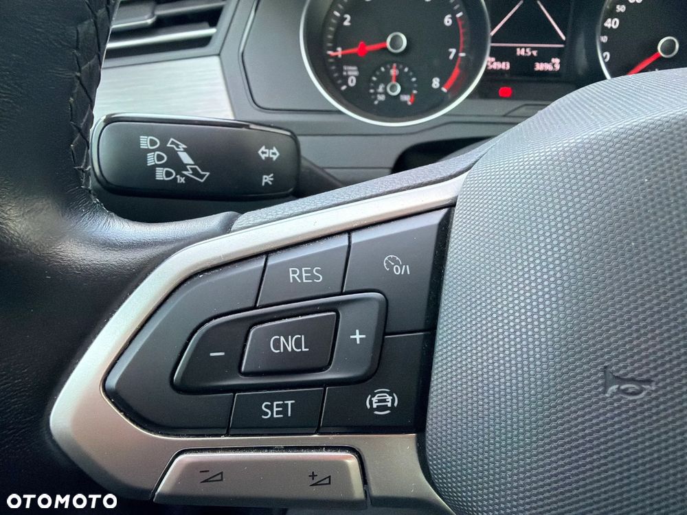Volkswagen Passat 1.5 TSI EVO Essence - 21